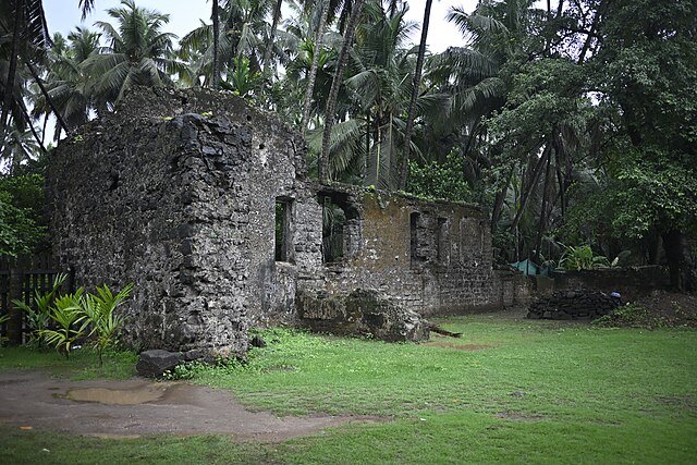 Alibaug in Summer: What Actually Works and What to Avoid